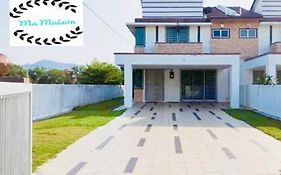 Sri Manjung Ma Maison Homestay