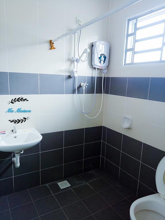 Sri Manjung Ma Maison Homestay Lumut Luaran gambar